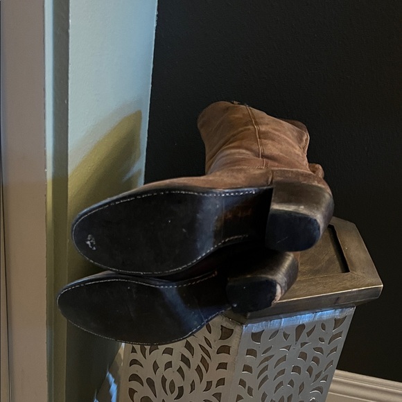 🛑 1 hour sale. Frye, size 7, tall brown Rustic Leather Boots - Picture 7 of 13